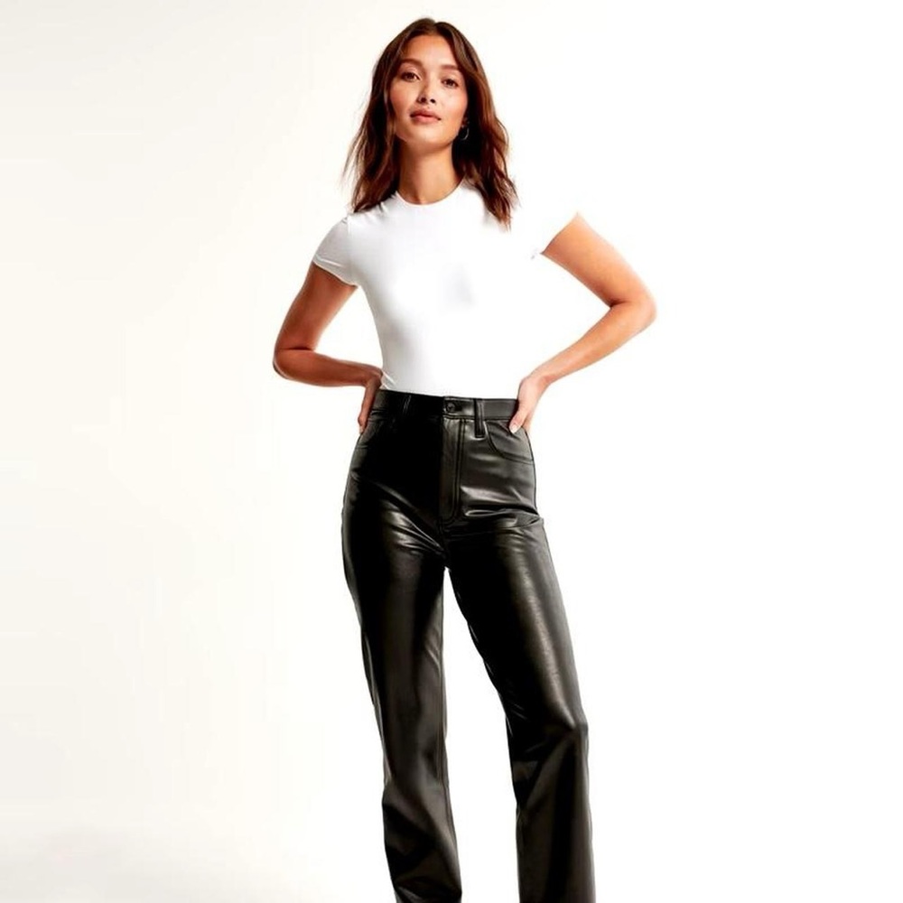 Abercrombie 90s straight leather pants NWT